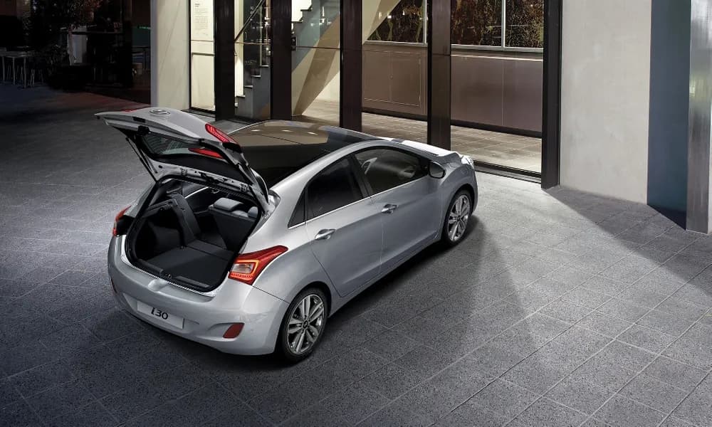 i30