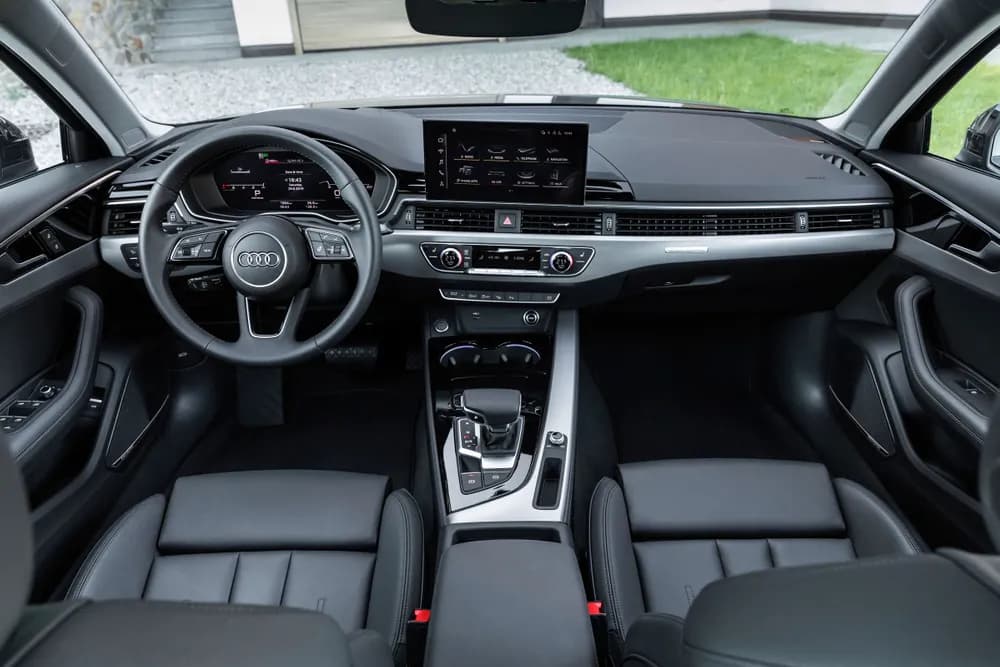 Audi A4 2021 40 TFSI Basic (190 HP)
