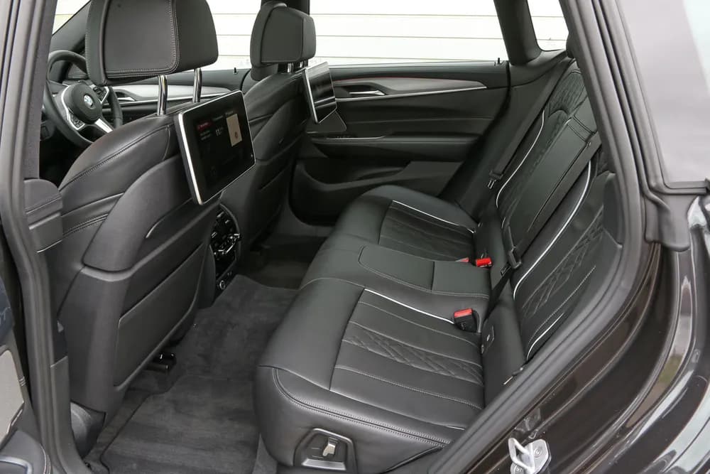6 Series Gran Turismo