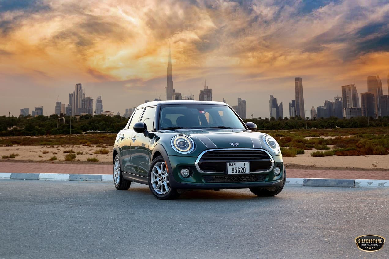 هل شراء ميني كوبر في الإمارات يستحق؟ دليل الأسعار والتكاليف للموديلات الجديدة والمستعملة هل شراء ميني كوبر في الإمارات يستحق؟ دليل الأسعار والتكاليف للموديلات الجديدة والمستعملة
