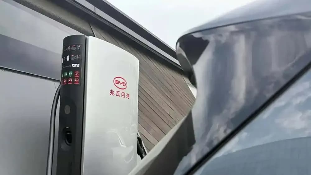 BYD Unveils Ultra-Fast EV Charging Platform: Charge Your Car in 5 Minutes! BYD Unveils Ultra-Fast EV Charging Platform: Charge Your Car in 5 Minutes!