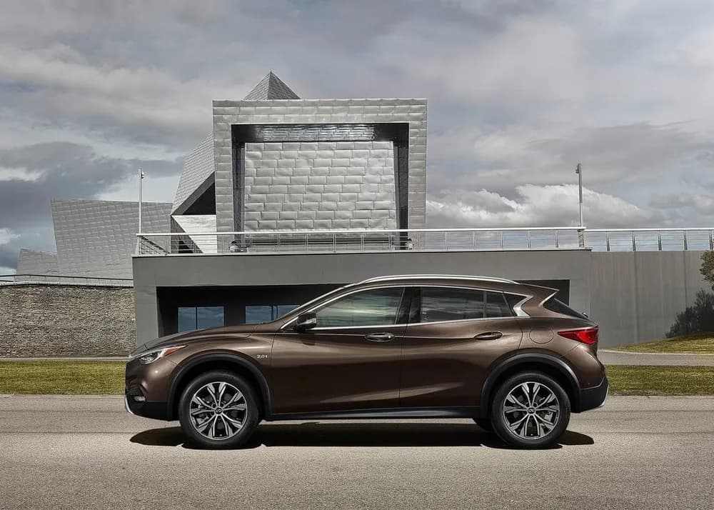 QX30