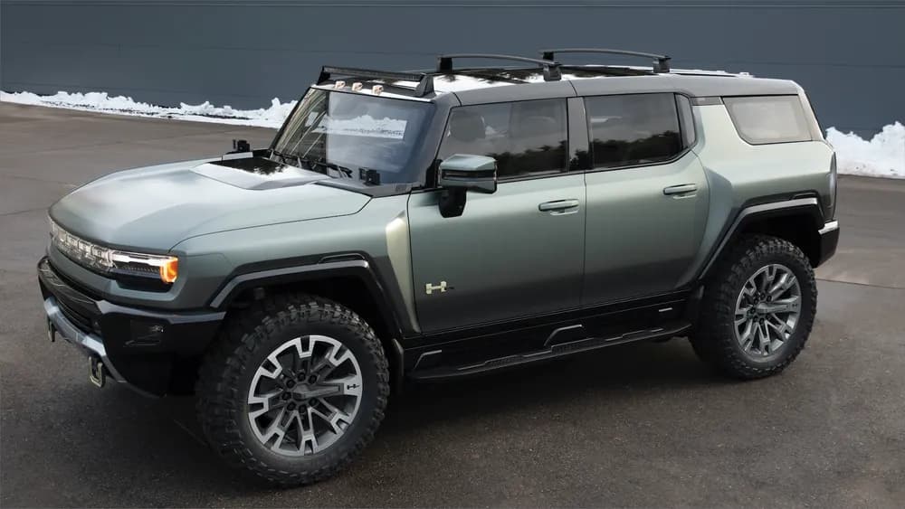 Hummer EV SUV