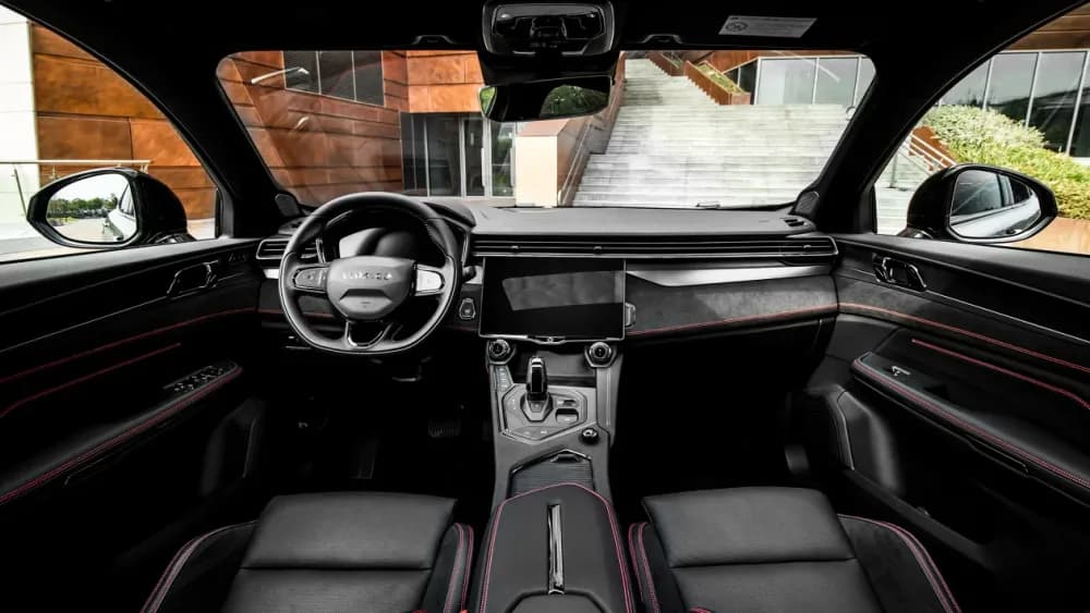 2.0T Hyper Plus (AWD)