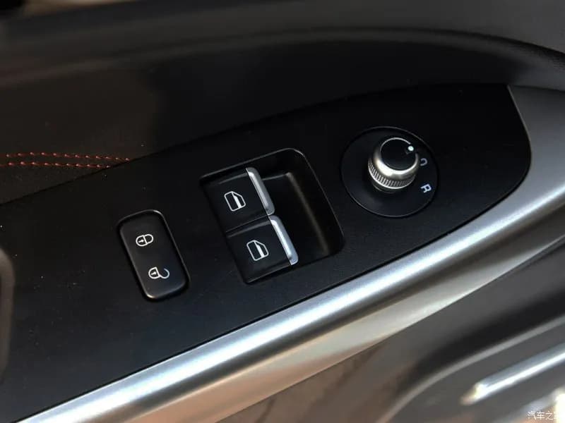 E200