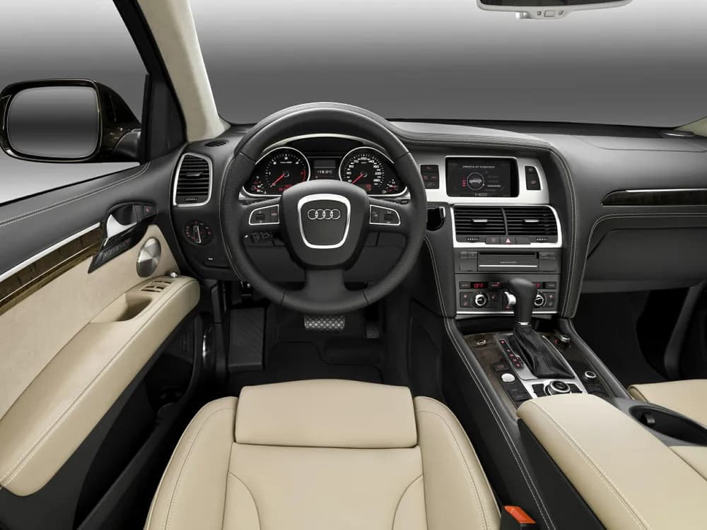 Q7