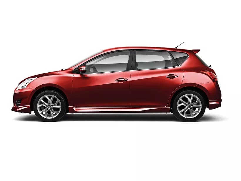 Nissan Tiida 2015 2015