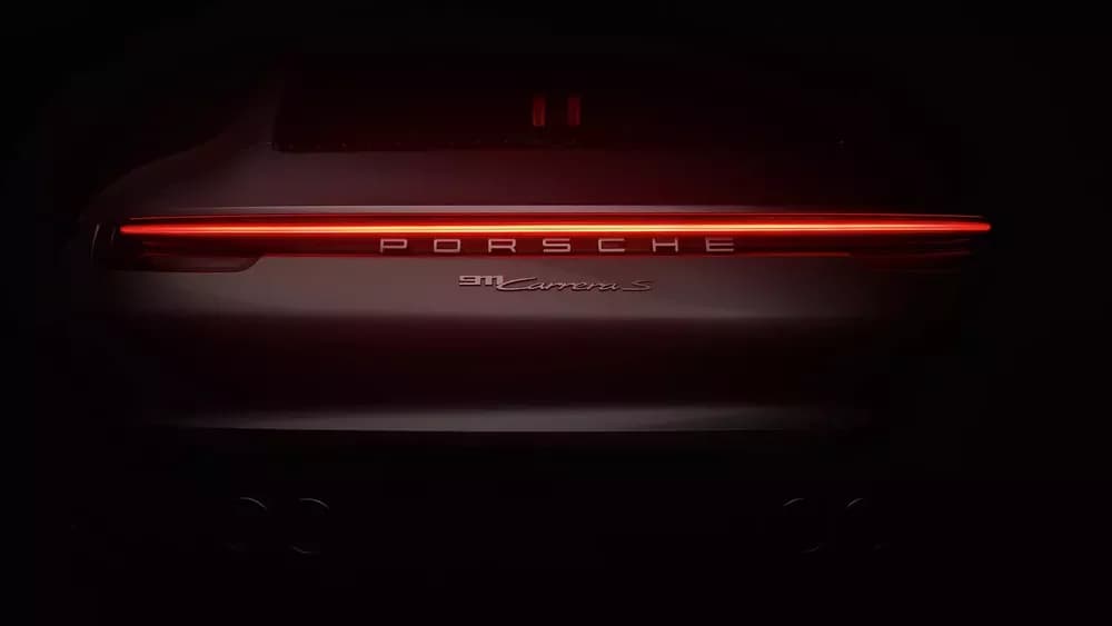 911