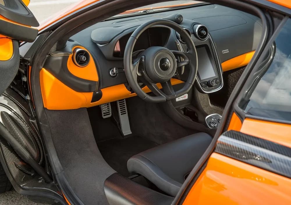 570S