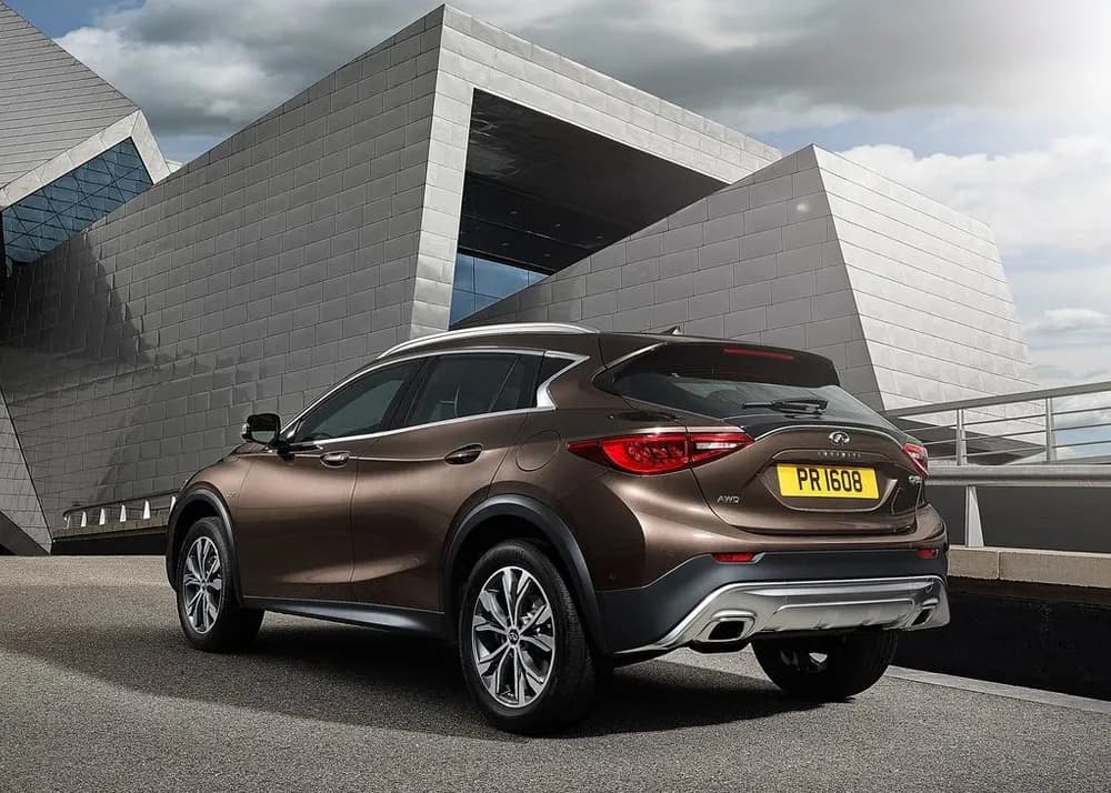QX30