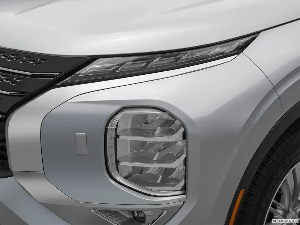 Mitsubishi Outlander 2024 2.4L GLX (5-Seater) Basic