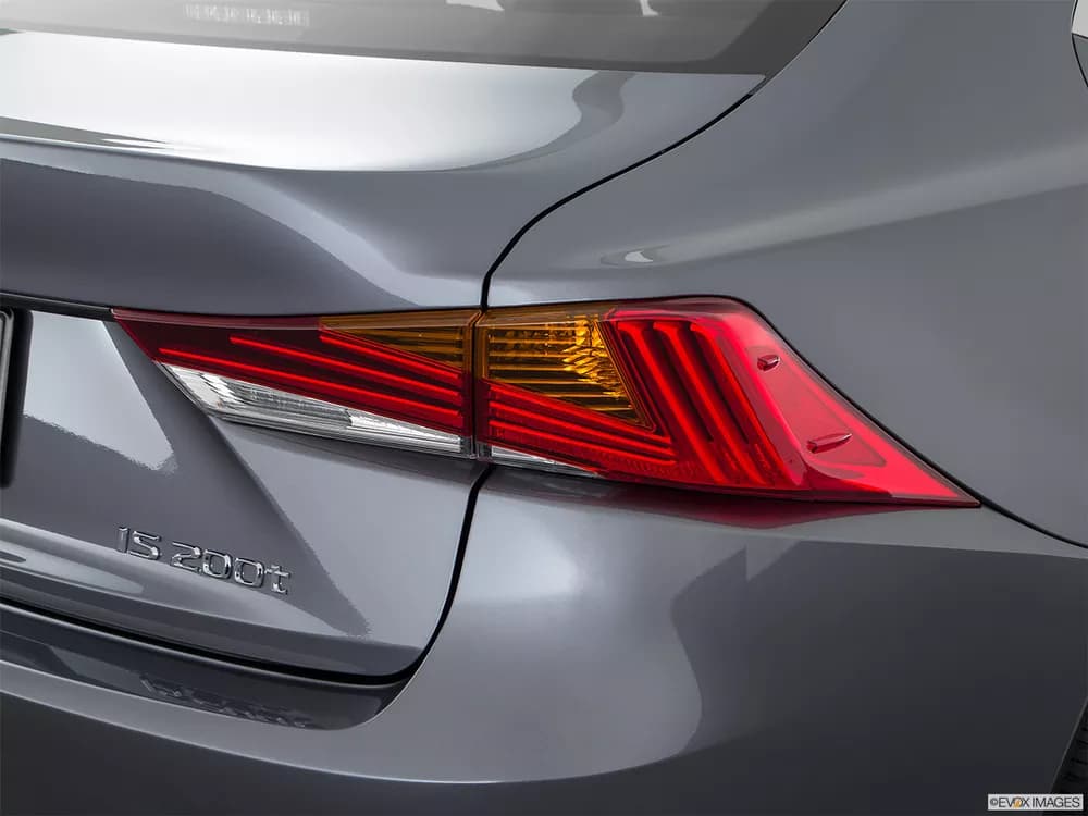 Lexus IS 2018 200t Premiere