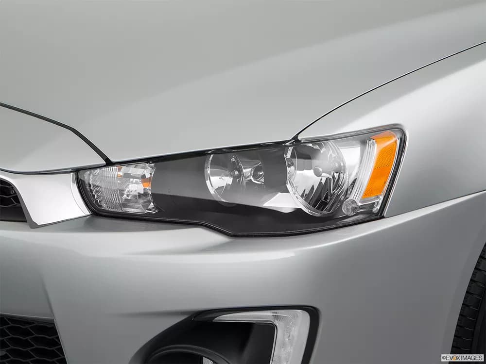 Mitsubishi Lancer EX 2018 2.0L GLS