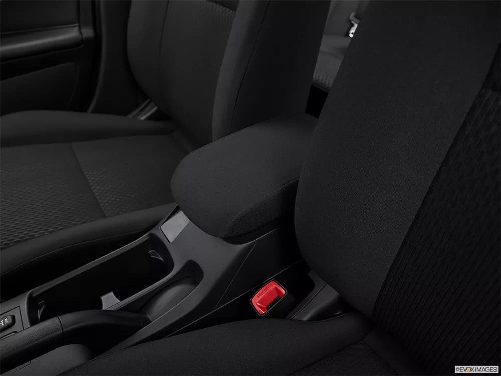 Mitsubishi Lancer EX 2018 2.0L GLS