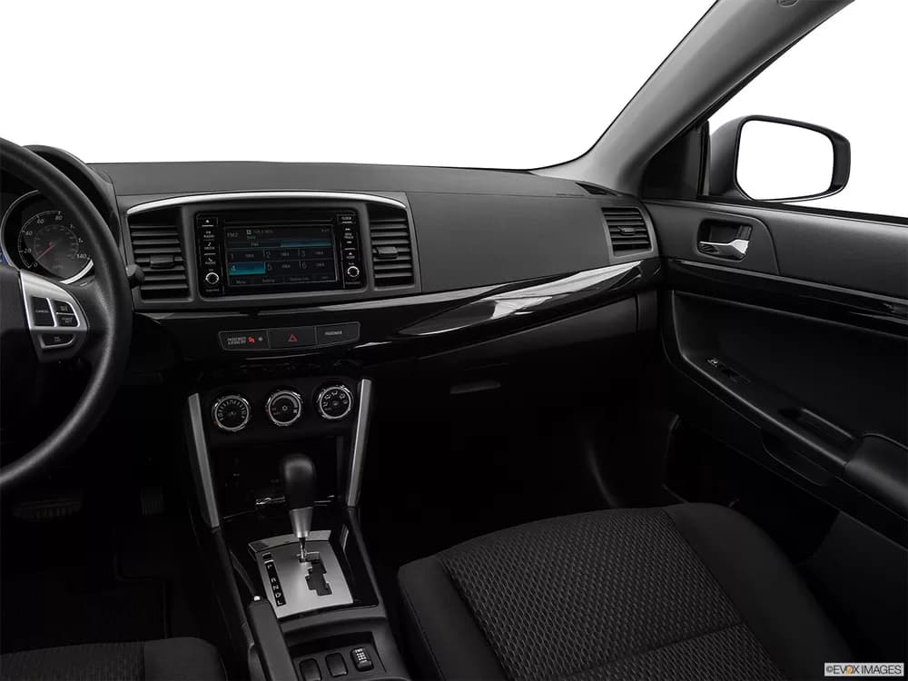Mitsubishi Lancer EX 2018 2.0L GLS