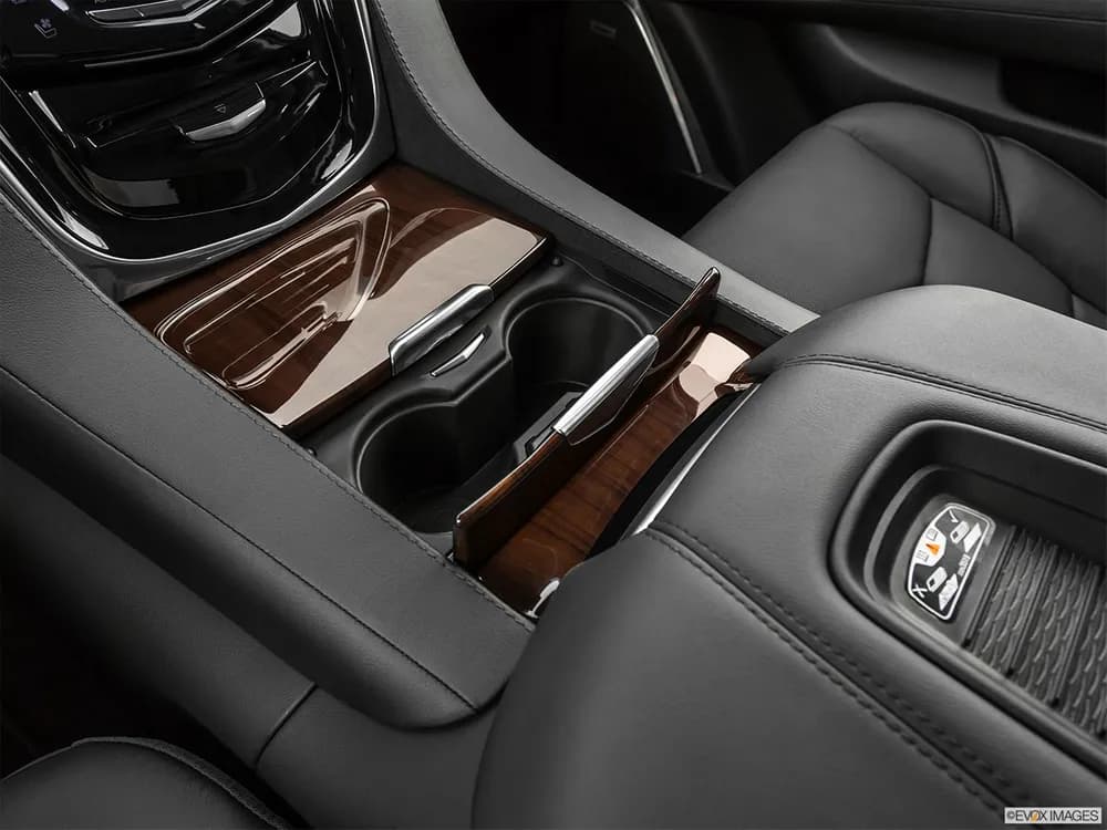 Cadillac Escalade 2019 6.2L Standard