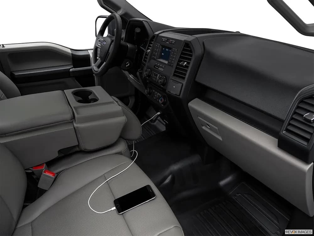 Ford F-150 2019 5.0L Regular Cab XLT (Chrome Pack)