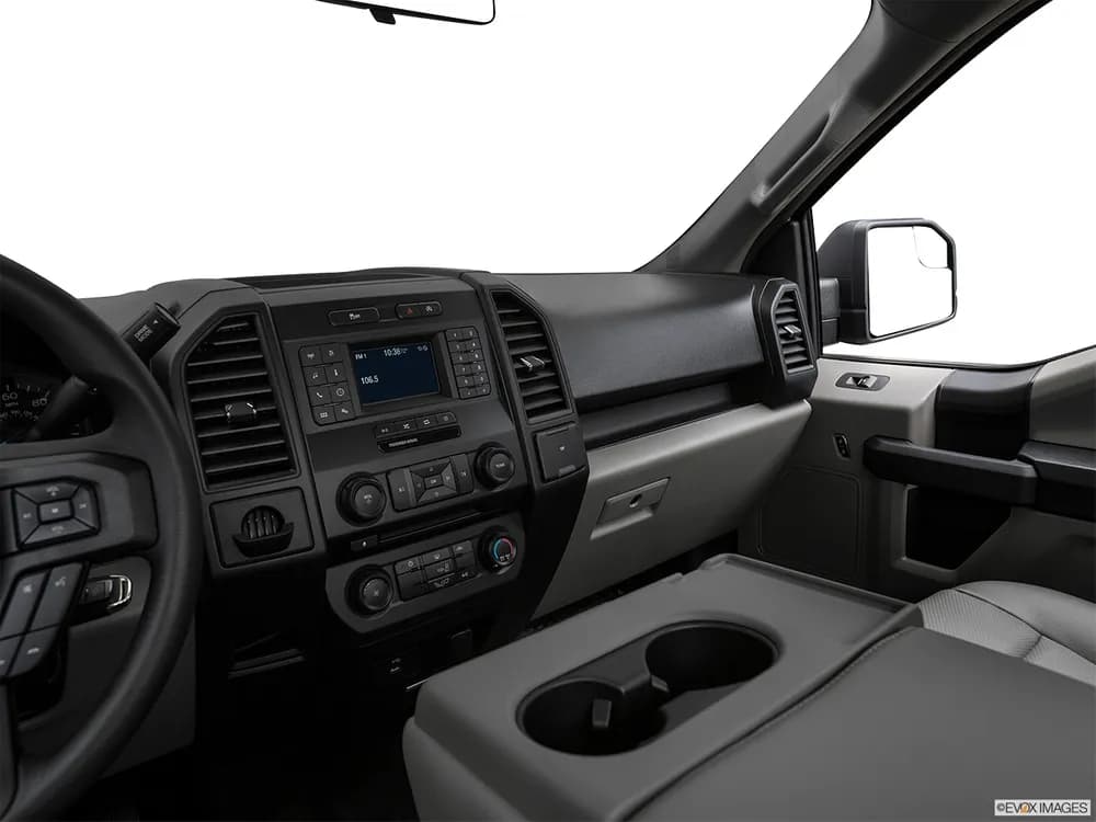 Ford F-150 2019 5.0L Regular Cab XLT (Chrome Pack)