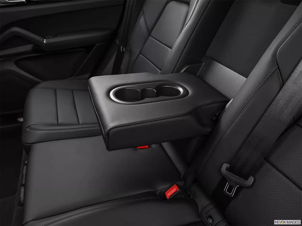 Porsche Cayenne 2019 GTS