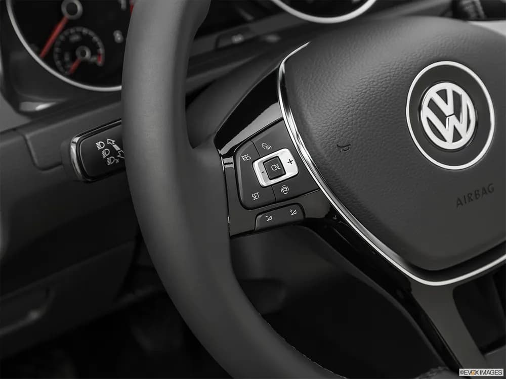 Volkswagen Golf 2019 R SEL