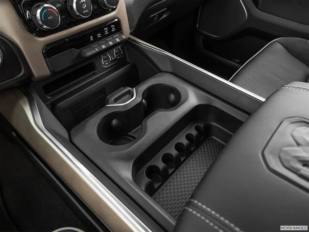 RAM 1500 2021 5.7L Laramie (Double Cab)