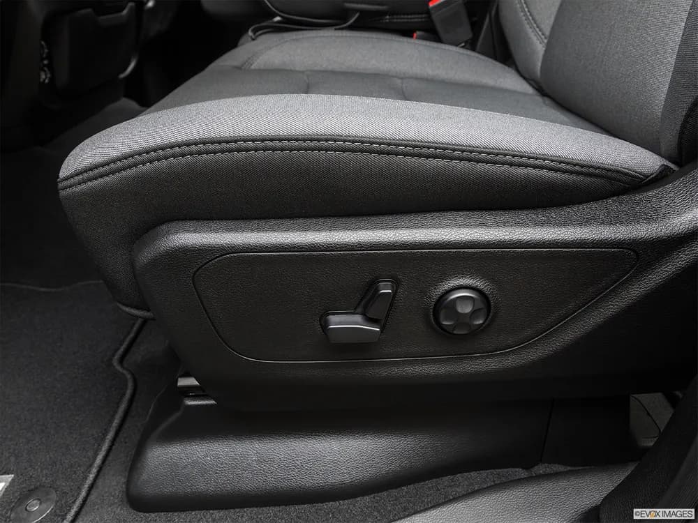 RAM 1500 2021 5.7L Big Horn (Regular Cab)