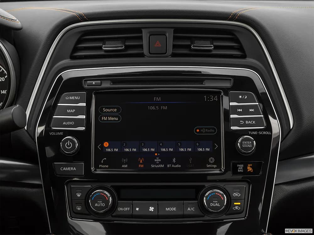 Nissan Maxima 2021 3.5L SR1