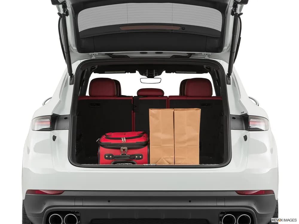 Porsche Cayenne 2022 GTS