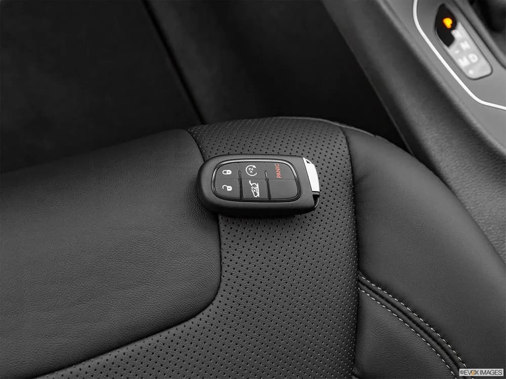Jeep Cherokee 2022 3.2L Longitude