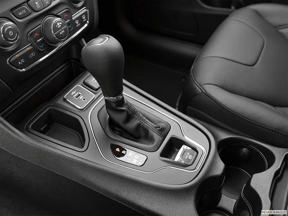 Jeep Cherokee 2022 3.2L Longitude