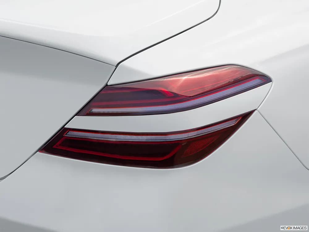Genesis G70 2022 2.0T Premium