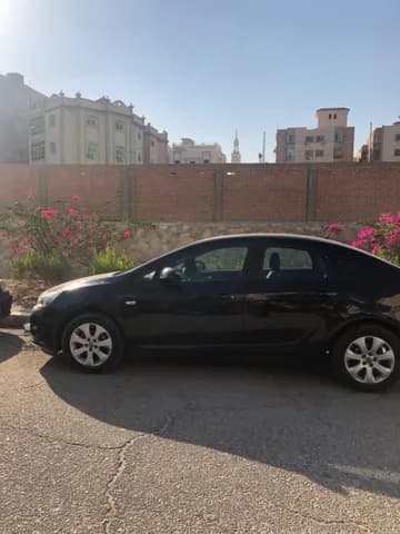 Used Opel Astra 2017 Used Opel Astra 2017 used_cars.forSale