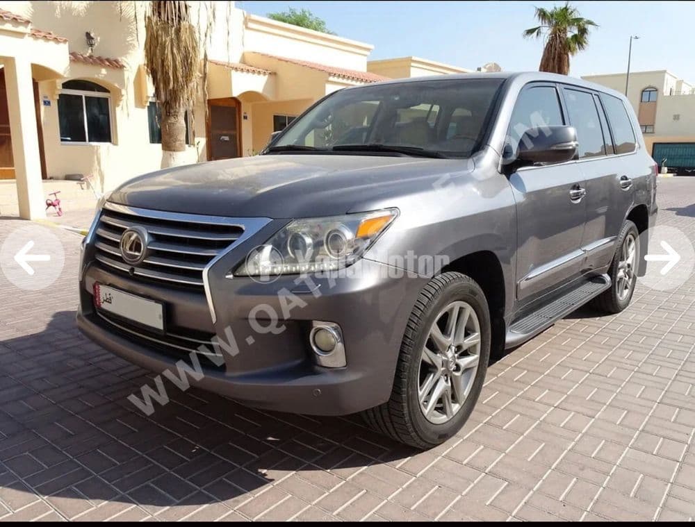 Used Lexus LX 570 5 door 5.7L 2013