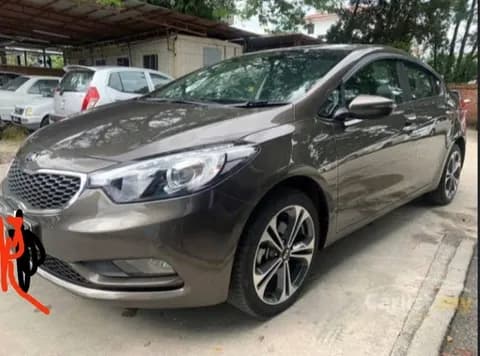 كيا سيراتو 1.6L Sedan 2014 مستعملة كيا سيراتو 1.6L Sedan 2014 مستعملة used_cars.forSale