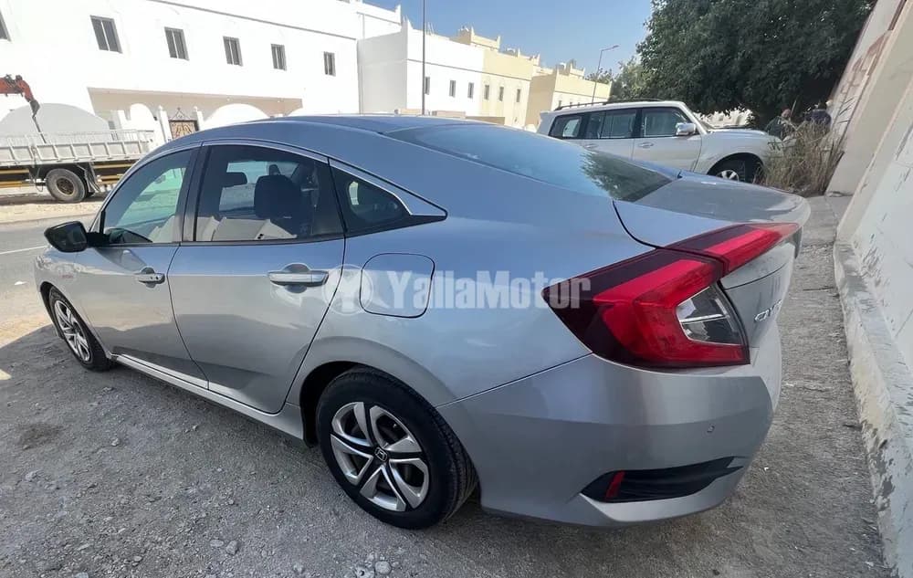 هوندا سيفيك 1.6L LXi 2016 مستعملة