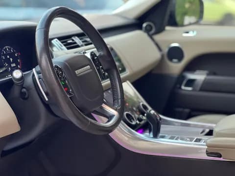 لاند روفر رنج روفر سبورت 2.0L HSE 300 PS 2020 مستعملة لاند روفر رنج روفر سبورت 2.0L HSE 300 PS 2020 مستعملة للبيع