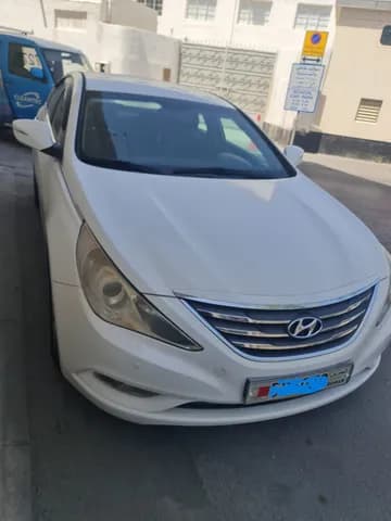 Used Hyundai Sonata 2.5L Mid 2012 Used Hyundai Sonata 2.5L Mid 2012 used_cars.forSale