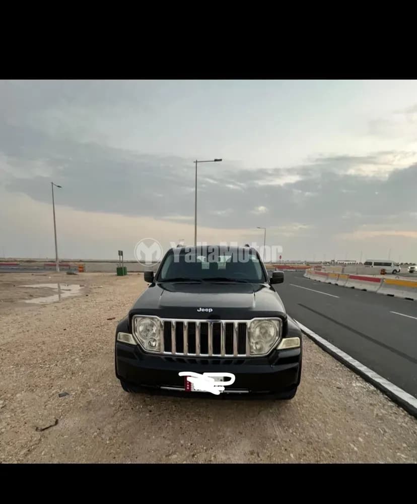 جيب شيروكي سبورت 2.4L 2012 مستعملة