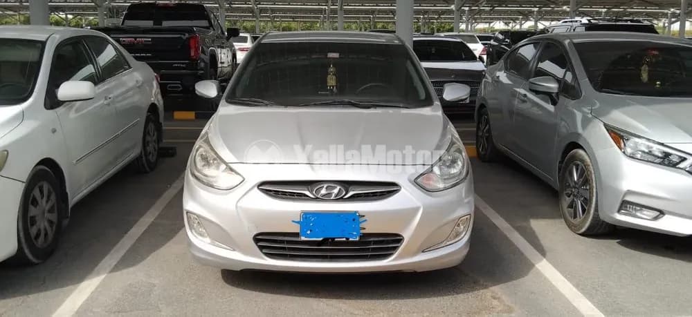 Used Hyundai Accent 1.6L Mid Option 2012
