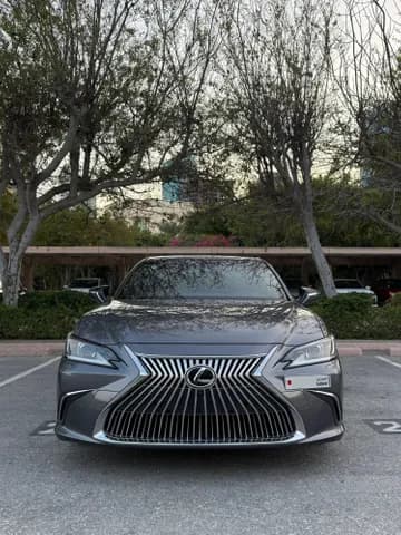 Used Lexus ES 350 4 door 3.5L 2021 Used Lexus ES 350 4 door 3.5L 2021 used_cars.forSale