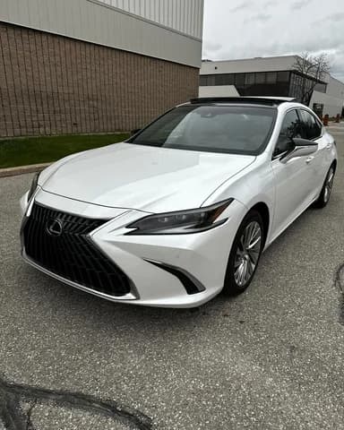 Used Lexus ES 350 4 door 3.5L 2022 Used Lexus ES 350 4 door 3.5L 2022 for sale