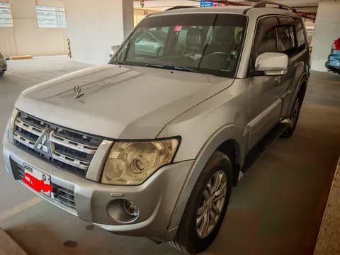Used Mitsubishi Pajero 3.8L GLS 5 Door high 2013 Used Mitsubishi Pajero 3.8L GLS 5 Door high 2013 for sale