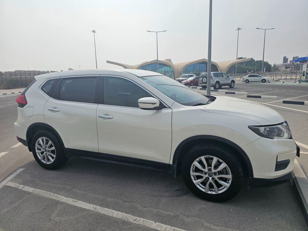 نيسان إكس تريل 2.5 S 2WD 7-Seater 2019 مستعملة