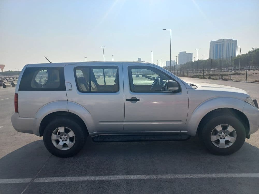 نيسان باثفايندر 2014 مستعملة