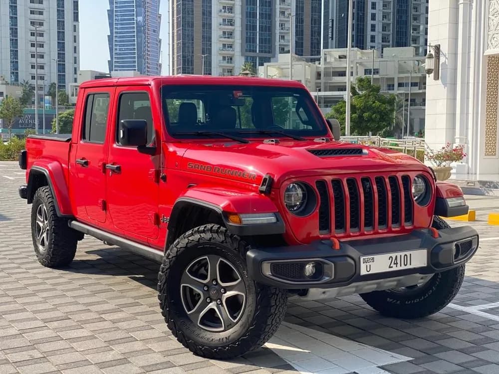 جيب Gladiator 3.6L Sand Runner 4x4 2021 مستعملة
