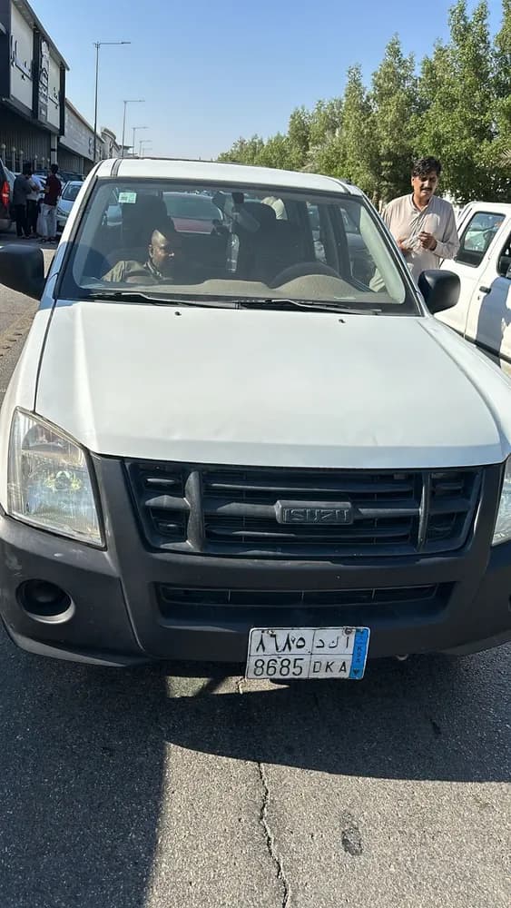 Used Isuzu D-MAX 2.5D Double Cab 4WD (M/T) 2011