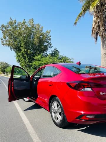 هيونداي إلنترا 1.8L 2020 مستعملة هيونداي إلنترا 1.8L 2020 مستعملة للبيع