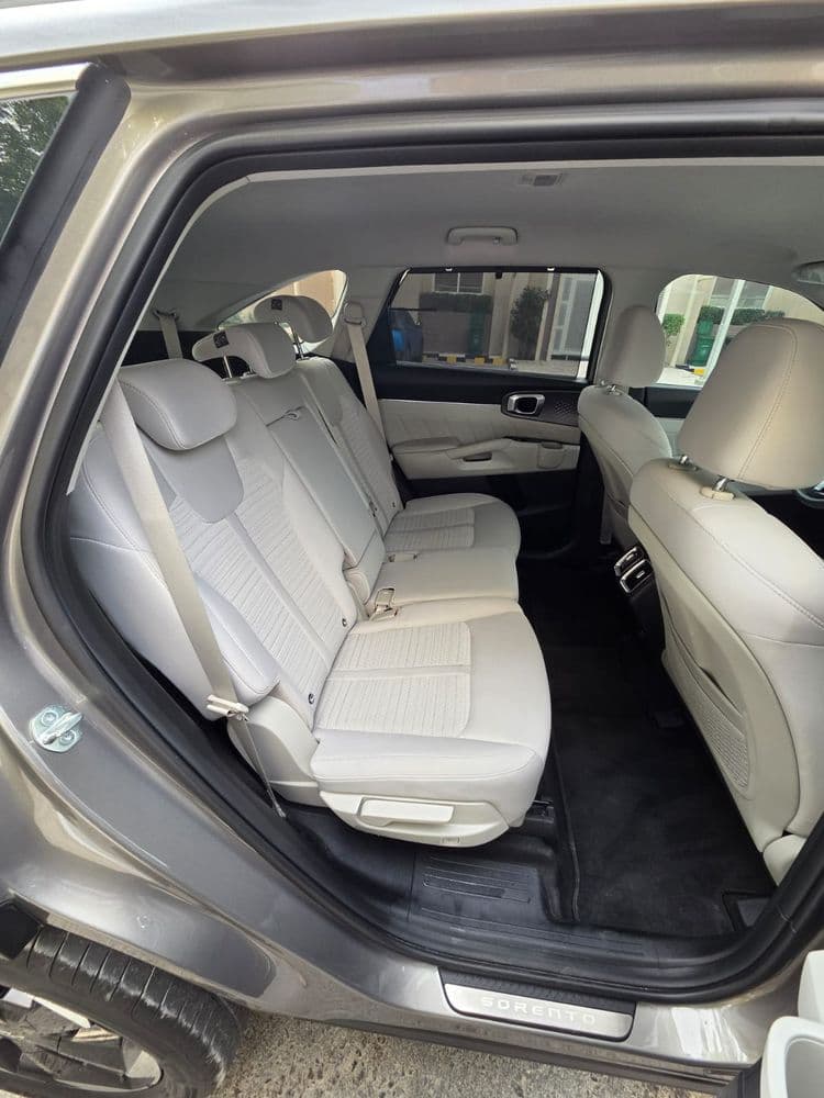 Used Kia Sorento 3.5L Mid (AWD) 2024
