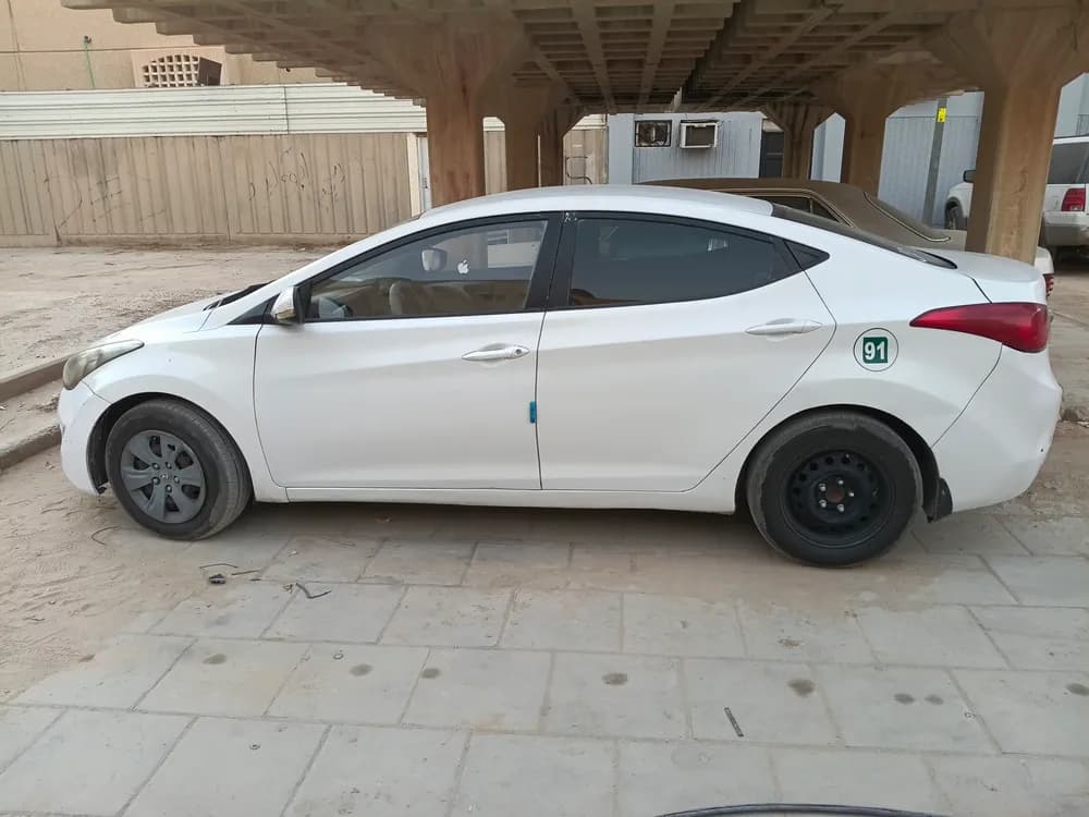 Used Hyundai Elantra 1.6L 2012