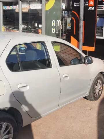مستعملة رينو لوجان 4 Door 1.6L Automatic 2016 مستعملة رينو لوجان 4 Door 1.6L Automatic 2016 used_cars.forSale